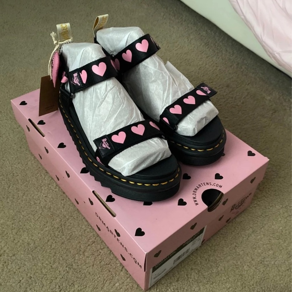 ✨SALE✨ NWT Dr. Martens x Lazy Oaf Sandals